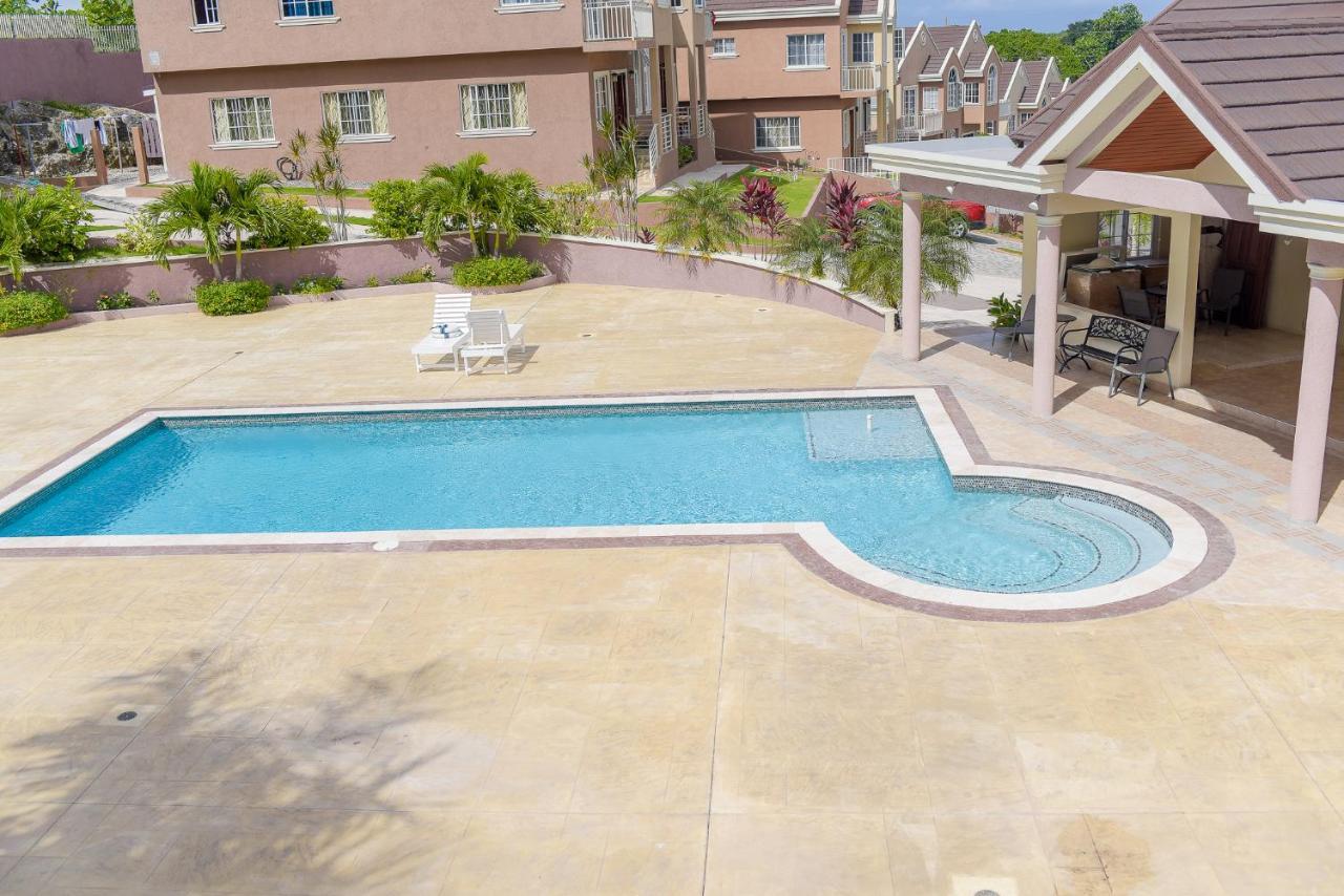 Tropical Luxury Dreams Villa Ocho Rios Exterior photo