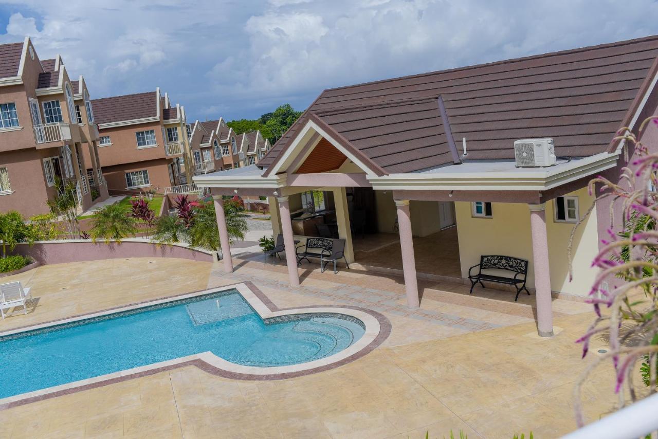 Tropical Luxury Dreams Villa Ocho Rios Exterior photo