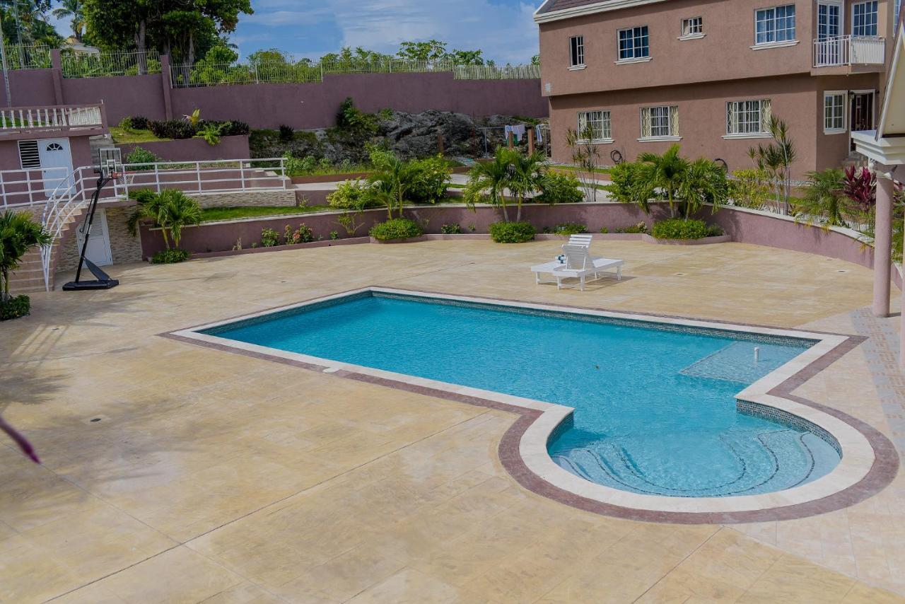 Tropical Luxury Dreams Villa Ocho Rios Exterior photo